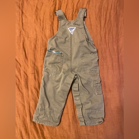 OshKosh B’Gosh Vestback Khaki Overalls 9 Months - Picture 2 of 4